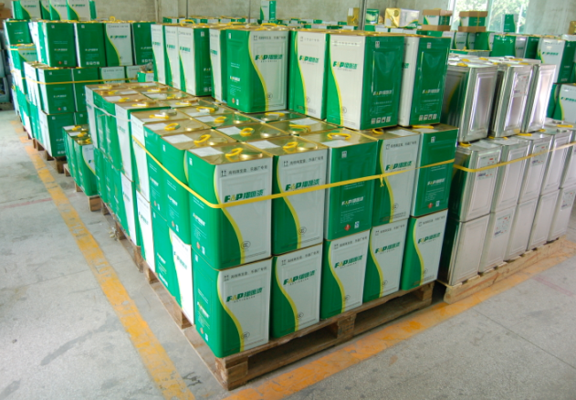 油漆厂家的专业家具色漆是怎么制作的吗?辉煌涂料告诉你 油漆厂家的专业家具色漆是怎么制作的吗?辉煌涂料告诉你