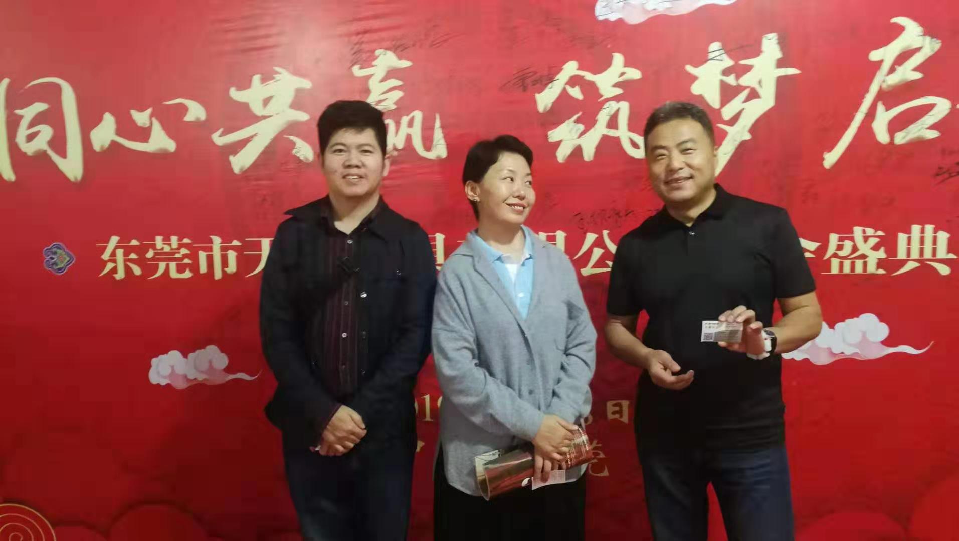 AG真人国际水性家具漆